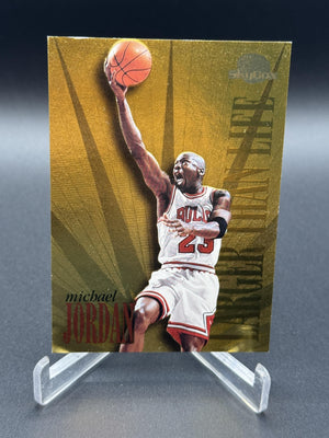 1995-96 SkyBox Premium #L1 Michael Jordan Larger Than Life