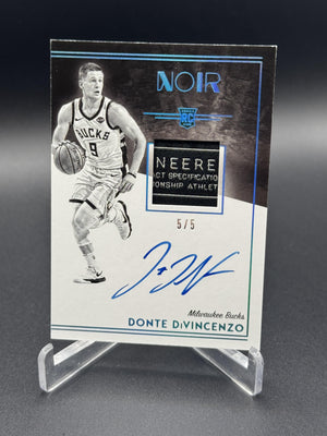 2018 Panini Noir #316 Donte DiVincenzo Rookie Patch Auto Black and White Tags /5