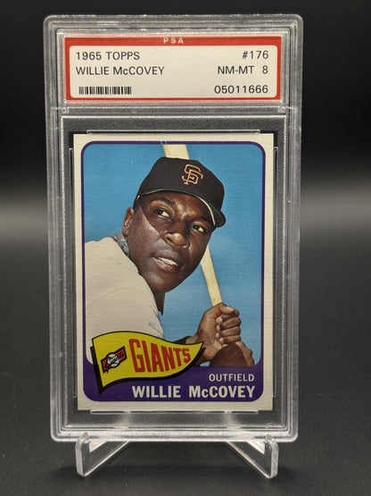1965 Topps #176 Willie McCovey PSA 8