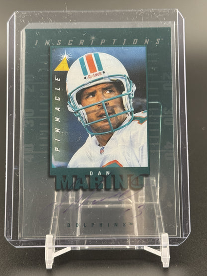 1997 Pinnacle Inscriptions #NNO Dan Marino Autographs #/440