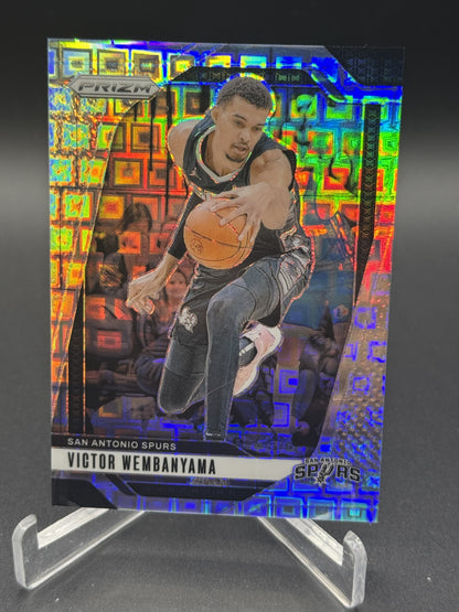 2024-25 Panini Prizm #172 Victor Wembanyama Premium Stock /150