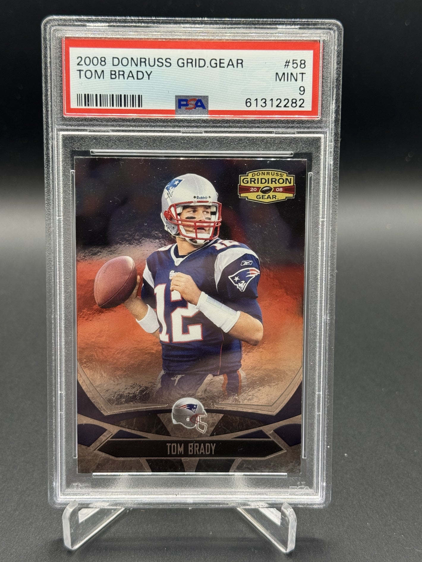 2008 Donruss Gridiron Gear #58 Tom Brady PSA 9