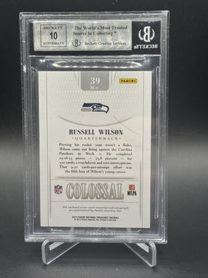 2013 National Treasures #39 Russell Wilson Colossal Jersey Number Auto /25 BGS 9