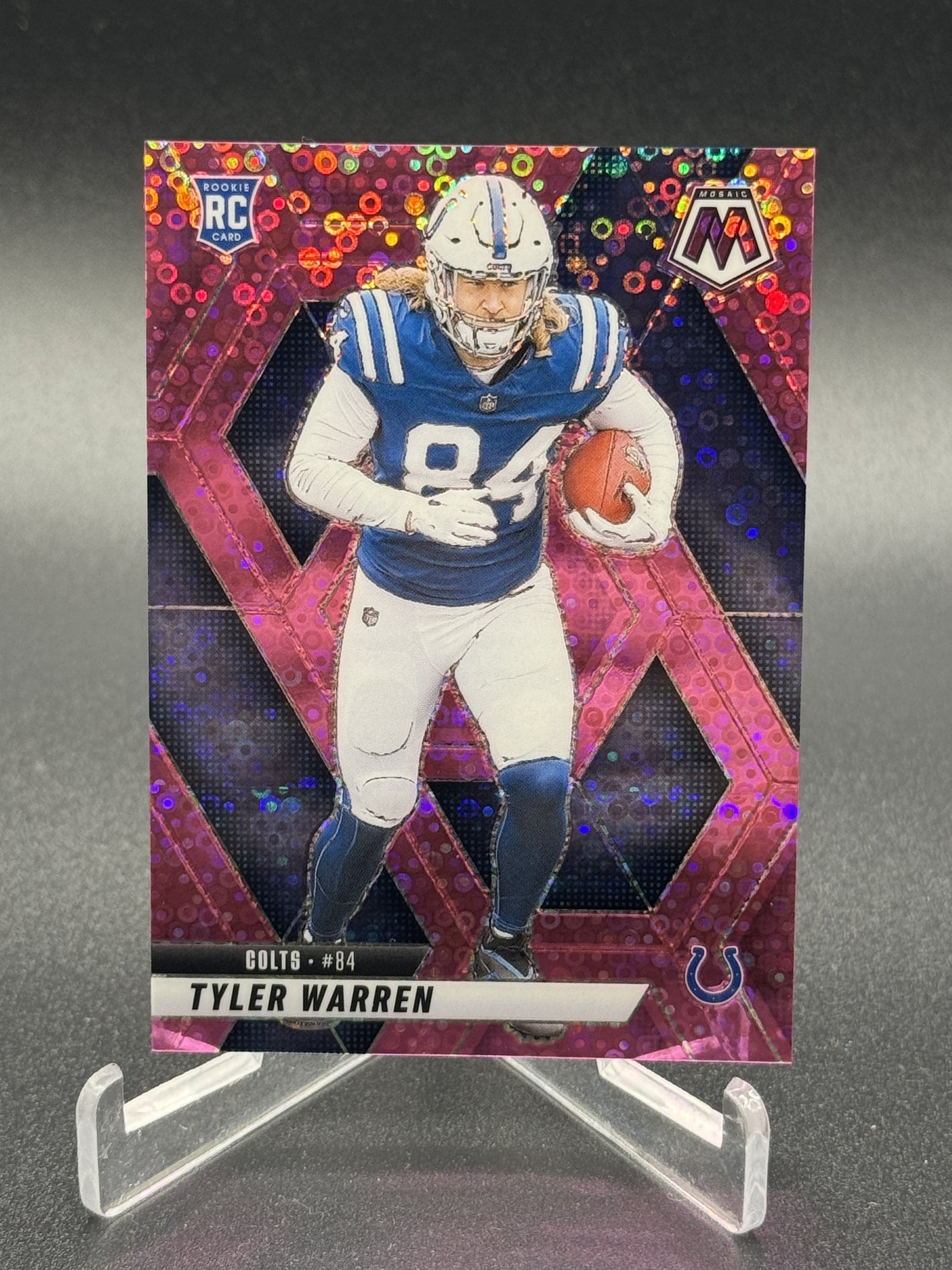 2025 Panini Mosaic #354 Tyler Warren Mosaic No Huddle Pink #/20