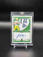 2020 Panini National Treasures Justin Herbert /10 Gold Rookie Patch Auto #104 WC