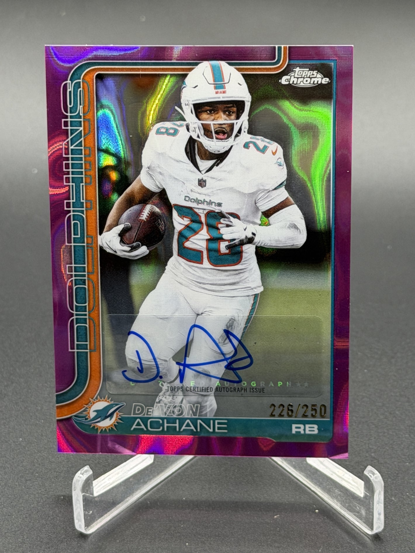 2025 Topps Chrome #BA-DA De'Von Achane RC Auto Pink Lava Refractor #/250