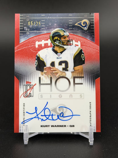 2025 Topps Signature Class #HOF-KW Kurt Warner HOF Signs Red Refractor Auto /25