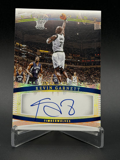 2023-24 National Treasures Kevin Garnett Viewpoint Signatures Gold /10