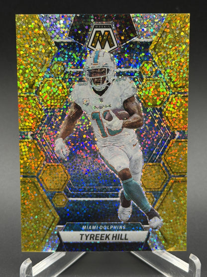 2023 Panini Mosaic #144 Tyreek Hill Gold Sparkle #/24