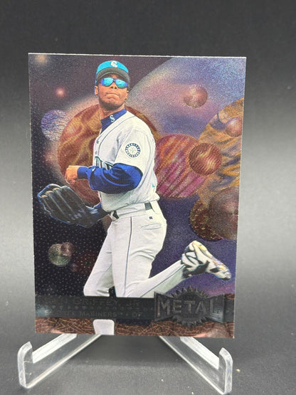 1996 Metal Universe #107 Ken Griffey Jr.