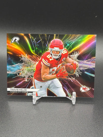 2025 Topps Resurgence #W-16 Travis Kelce Wired SSP Case Hit